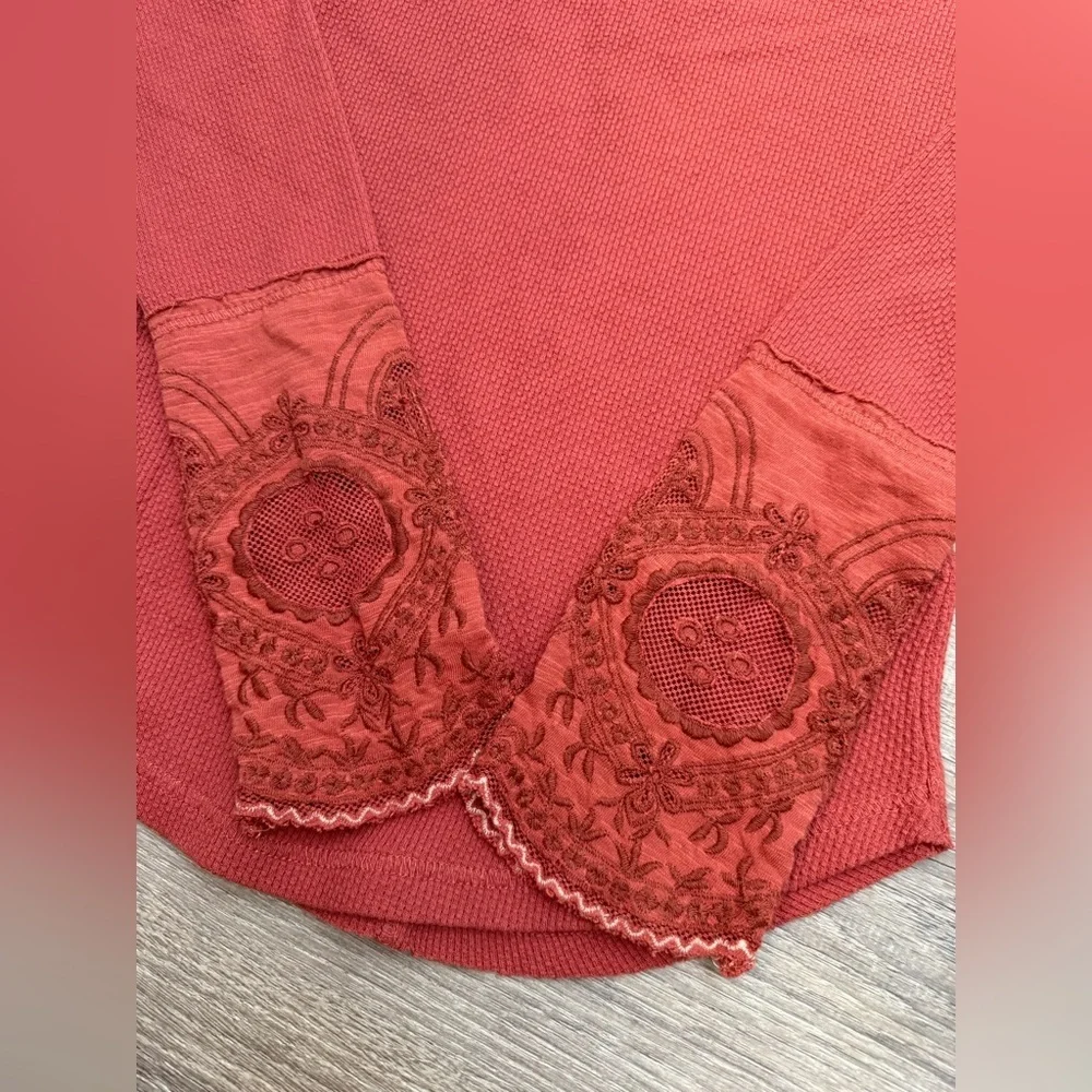 Free People Rust Lovely Lady Lace Crochet Cuff Waffle Thermal Small